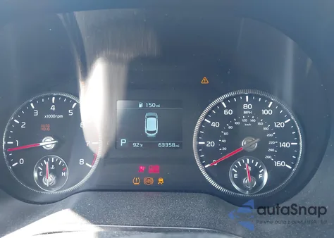 2021 Kia Telluride Lx z USA, uszkodzony, nr VIN 5XYP2DHCXMG139907